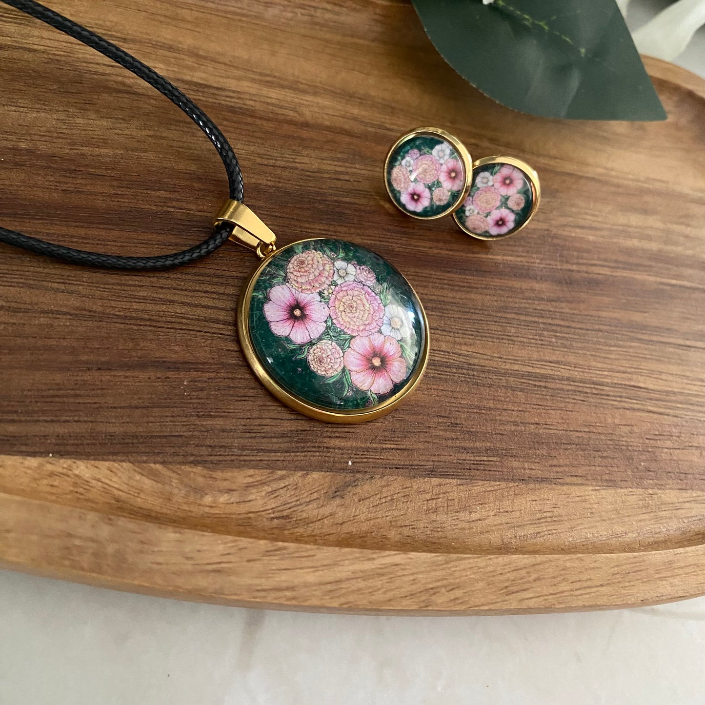 Duo collier et boucles d’oreilles