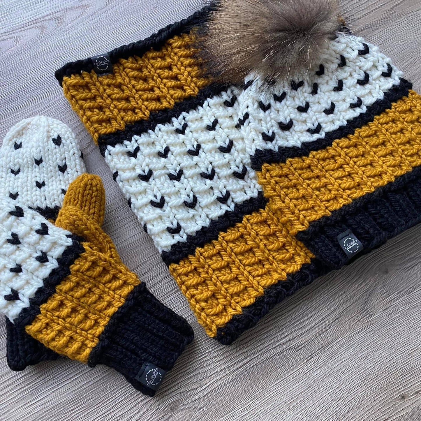 Prêt à partir modèle Esquimau, tuque et snood (mitaines non inclus)