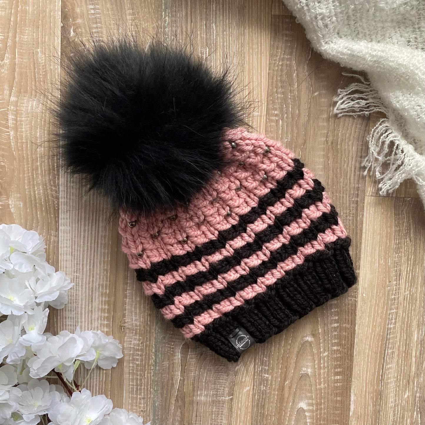 Tuque tricoté à la main avec pompon de fourrure amovible